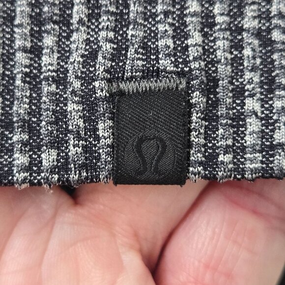 Lululemon Rest‎ Less Sweater Womens 4 Heathered black Thumb holes Running - Picture 8 of 9